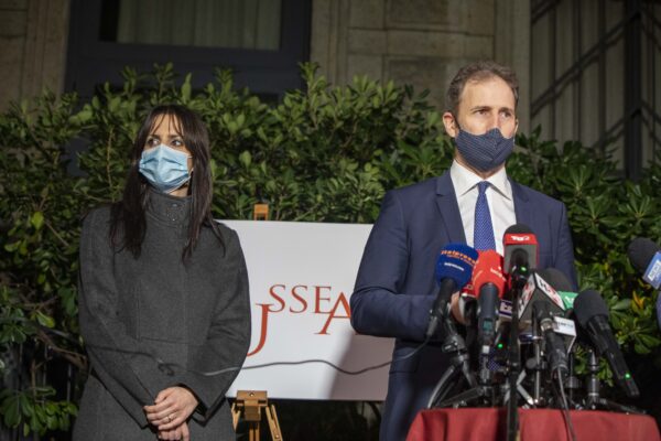 ENRICA SABATINI 
DAVIDE CASALEGGIO