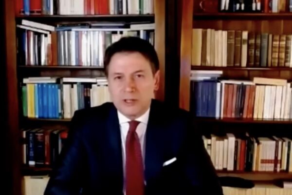 Conte parla già da leader grillino: “Sfida è rifondare il Movimento, no a operazione di marketing”