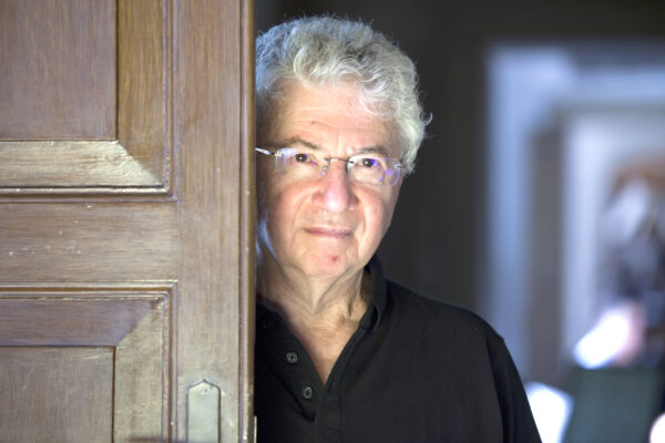 Intervista a Donald Sassoon: “Povera Italia, ancora accapigliata sull’omofobia”