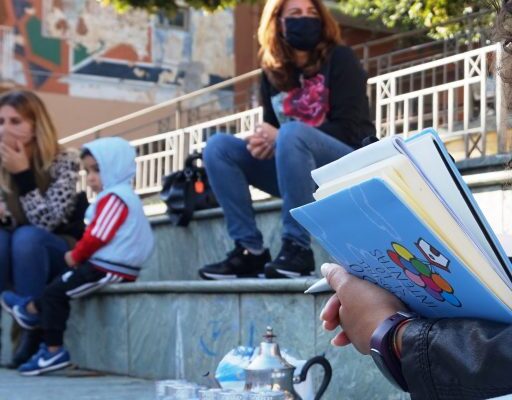 Un libro, un biglietto e un aiuto sospeso: parte da Scampia la rete di solidarietà nazionale Un libro, un biglietto e un aiuto sospeso: parte da Scampia la rete di solidarietà nazionale