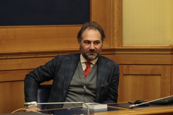 Napoli, Forza Italia a pezzi e a Maresca tocca rimettere insieme i cocci