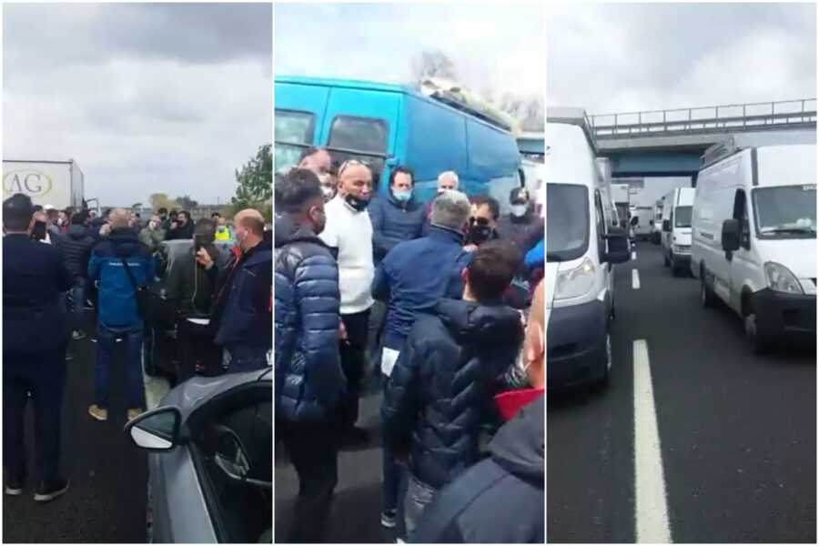 Mercatali occupano l’autostrada, traffico paralizzato sulla Napoli-Roma: “Ridateci Conte, siamo sul lastrico”