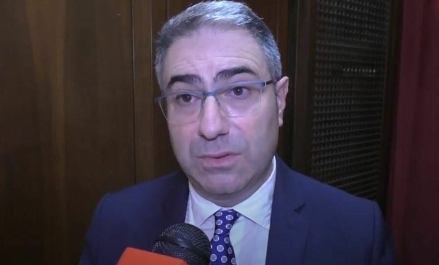 Si uccide in carcere poche ore dopo l’arresto, trovato morto il primario Sabatino Trotta