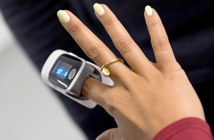 Come curare il Covid a casa: no ad antibiotici e corticosteroidi, ok all’uso degli anticorpi monoclonali