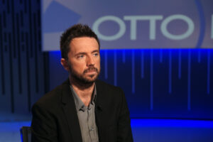 Costa più Scanzi in tv che un giorno di ingiusta detenzione