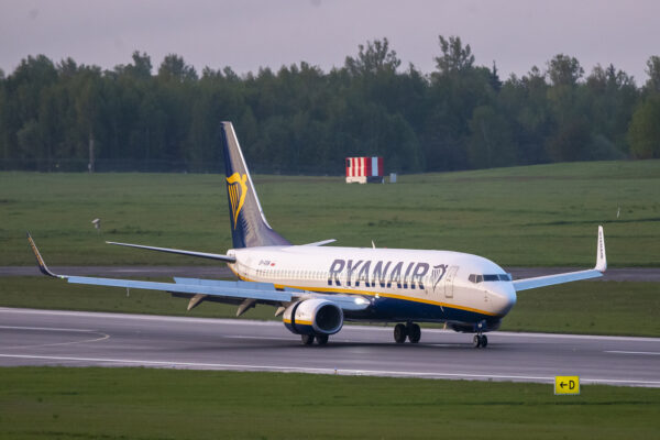 Ryanair contro il decreto del governo sui voli: “Illogico. Così i prezzi aumenteranno e diremo addio all’Italia”