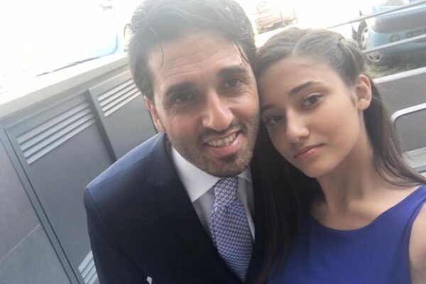 Pescara-Salernitana, tifosi granata aggrediscono la figlia di Grassadonia: “Tuo padre deve perdere”