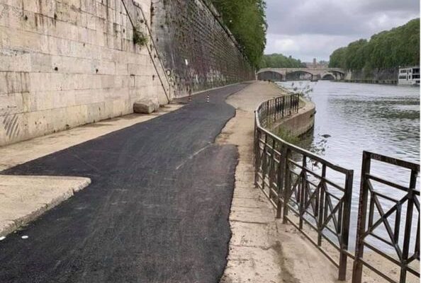 La ciclabile sul lungotevere