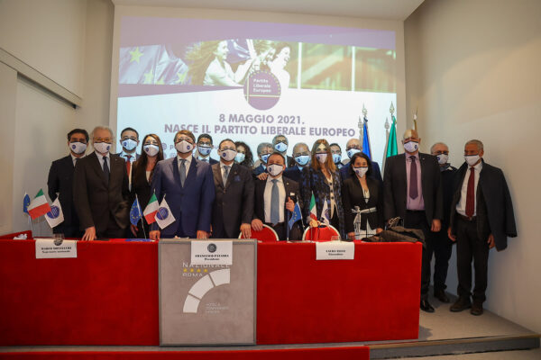 Nasce il Partito Liberale Europeo, garantista e riformatore