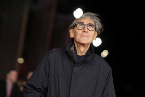 ©Claudio Bernardi/Lapresse
Roma, 23 ottobre 2014 – Auditorium Parco della Musica
Festival Internazionale del Film di Roma
Spettacolo
Red Carpet "Due Volte Delta"
nella foto: Franco Battiato