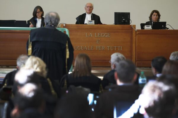 Gli show dei Pm non sono sentenze, quella delle Procure è la verità parziale