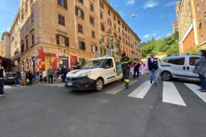 Testaccio, la processione fa il giro del Rione: folla ed emozioni per la Madonna