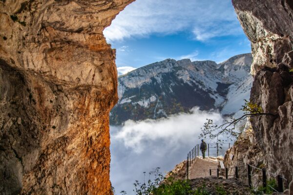 Geologia, al via la prima scuola estiva italiana di Rilevamento geologico e cartografia CARG