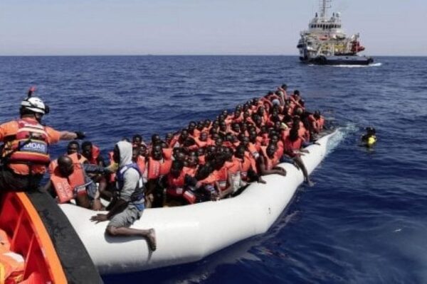 Il mercato dei profughi in Europa: così gli stati li comprano e poi li vendono