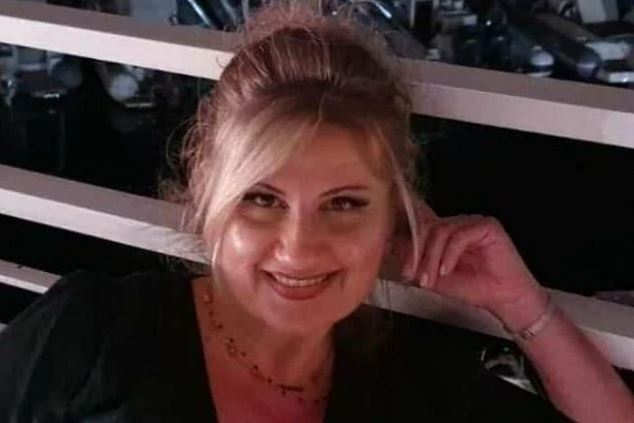 Lutto al Caffè Gambrinus, lo storico bar piange la cassiera Giada: “Donna dalle mille capacità”