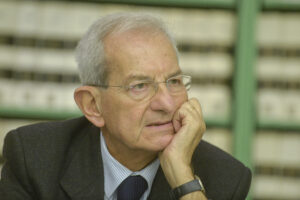 “Magistratura sotto attacco dall’interno”, intervista a Luciano Violante