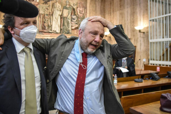 Uggetti, il fatto non sussiste la gogna sì: il racconto del processo al sindaco, assolto nel 2023