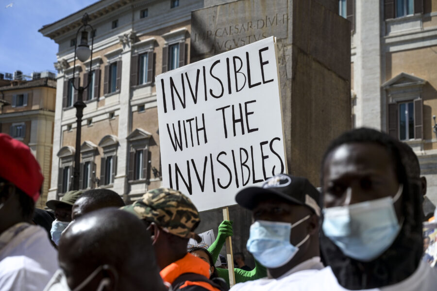 MANIFESTAZIONE BRACCIANTI, GLI INVISIBILI





















































, PROTESTA, MANIFESTANTI, LAVORATORI, VERDURA, ASPARAGO