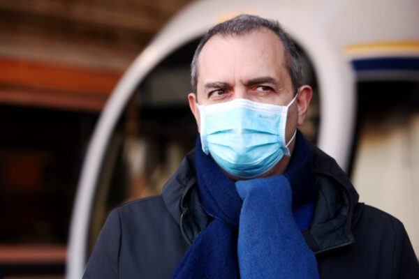 Ennesima giravolta del Pd: in Calabria con de Magistris, a Napoli contro… Ennesima giravolta del Pd: in Calabria con de Magistris, a Napoli contro…