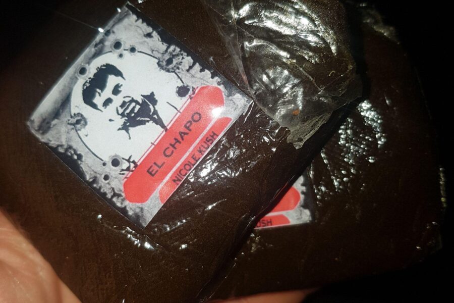 Guidonia, sequestrati 37 panetti di hashish griffati “El chapo”