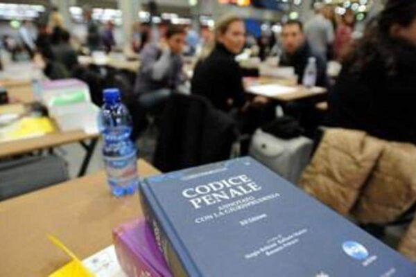 Piattaforma in tilt, i dati dei praticanti avvocati esposti online