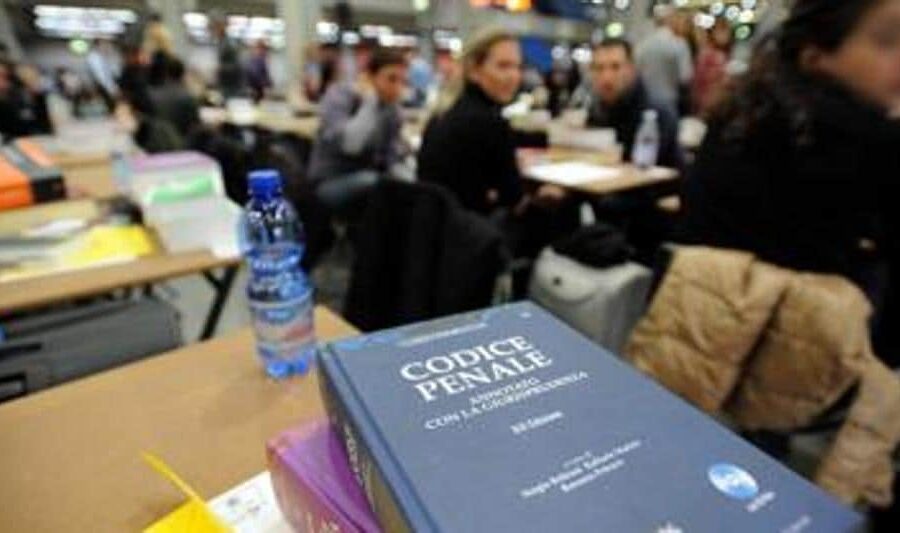 Piattaforma in tilt, i dati dei praticanti avvocati esposti online