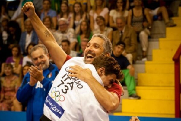La storia de “L’Oro di Scampia”: il sogno della palestra Maddaloni nel film con Beppe Fiorello