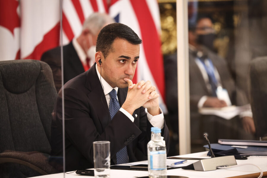 Svolta dei 5Stelle, Di Maio chiede scusa: basta gogna e manette!