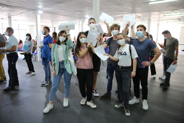 INIZIATA LA CAMPAGNA DI VACCINAZIONE PER I MATURANDI, STUDENTI, VACCINAZIONI, VACCINO ANTI COVID 19, CORONAVIRUS, VACCINI