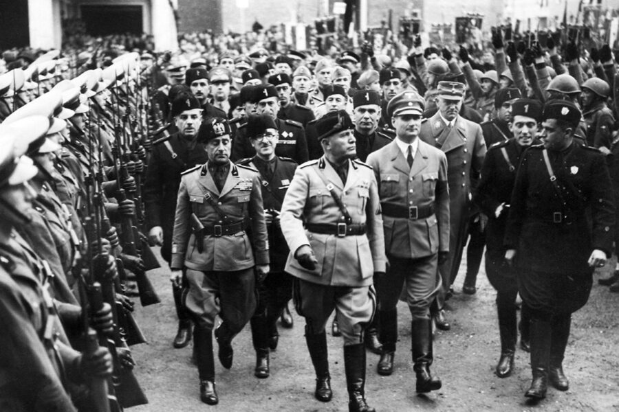 “La spia intoccabile”, come l’Ovra non morì con il fascismo