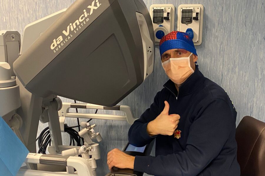 “Il 5G in chirurgia ha portato enormi benefici”, intervista al professor Ciro Esposito