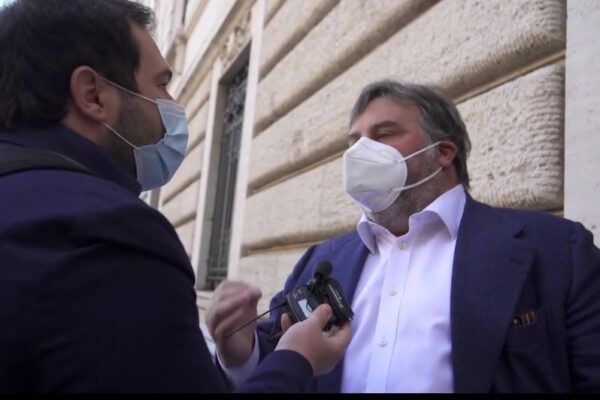 Report contro Nobili: “Interrogazione sulla fattura è una intimidazione”. Il deputato IV: “Cosa fa la Rai con i soldi degli italiani?”