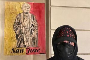 Roma, Mourinho santo subito: sul murales diventa San Josè