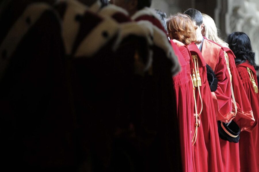 Solo così la magistratura può recuperare credibilità dopo gli scandali