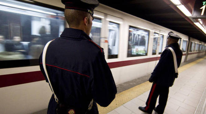 Roma metro B, arrestato il maniaco seriale: si masturbava davanti alle donne