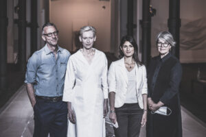 Embodying Pasolini, la performance di Tilda Swinton con i costumi per le opere di PPP