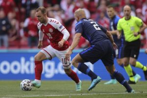 Chi è Christian Eriksen, il calciatore dell’Inter e della Danimarca che ha sofferto un arresto cardiaco in campo con la Finlandia