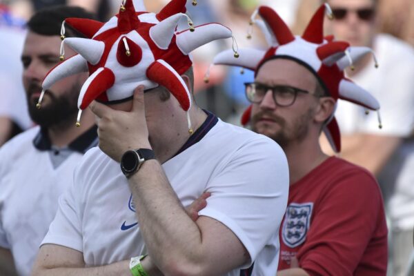 Euro 2020, obbligo di quarantena: a rischio la trasferta a Roma di 2500 tifosi inglesi