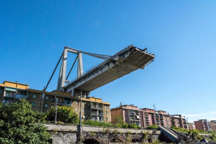 Foto LaPresse/Davide Gentile 03/10/2018 Genova (Italia) cronaca Sopralluogo sfollati al limite della zona rossa sotto il Ponte Morandi a cinquanta giorni dal crollo.