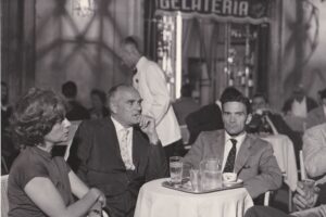 Embodying Pasolini, la performance di Tilda Swinton con i costumi per le opere di PPP