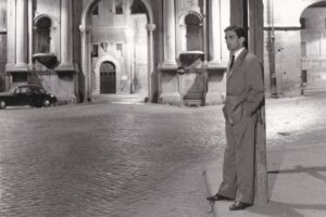 Embodying Pasolini, la performance di Tilda Swinton con i costumi per le opere di PPP