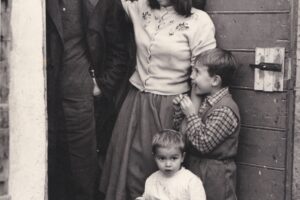 Embodying Pasolini, la performance di Tilda Swinton con i costumi per le opere di PPP