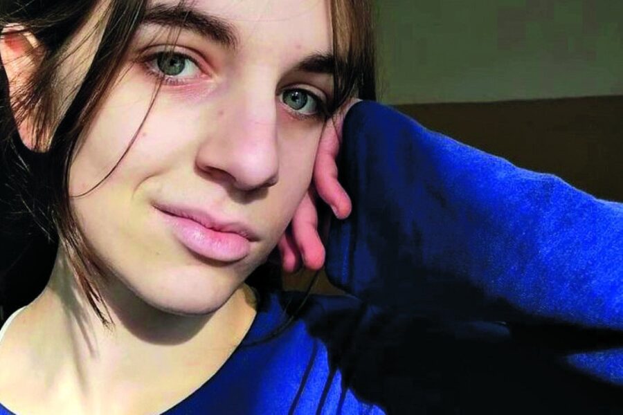 Chiara picchiata e uccisa a coltellate a 15 anni, fermato l’amico: “Prime ammissioni”