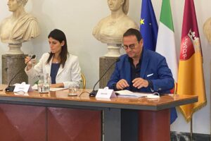 Virginia Raggi e Mario Baccini in Campidoglio