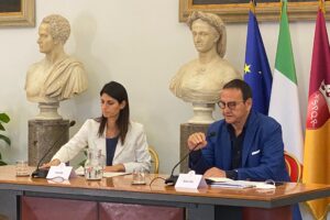Virginia Raggi e Mario Baccini in Campidoglio