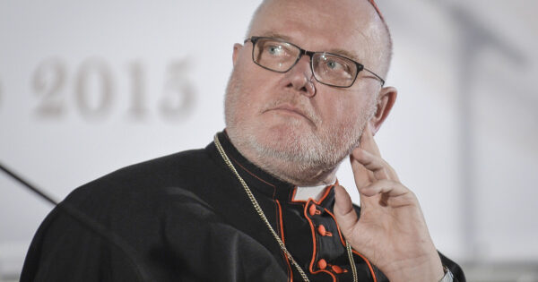 Perché Reinhard Marx si è dimesso: la decisione del fedelissimo di Papa Francesco