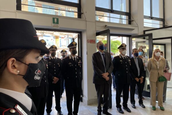 Caivano, una stanza per le donne in caserma: “Mai avere paura di denunciare”