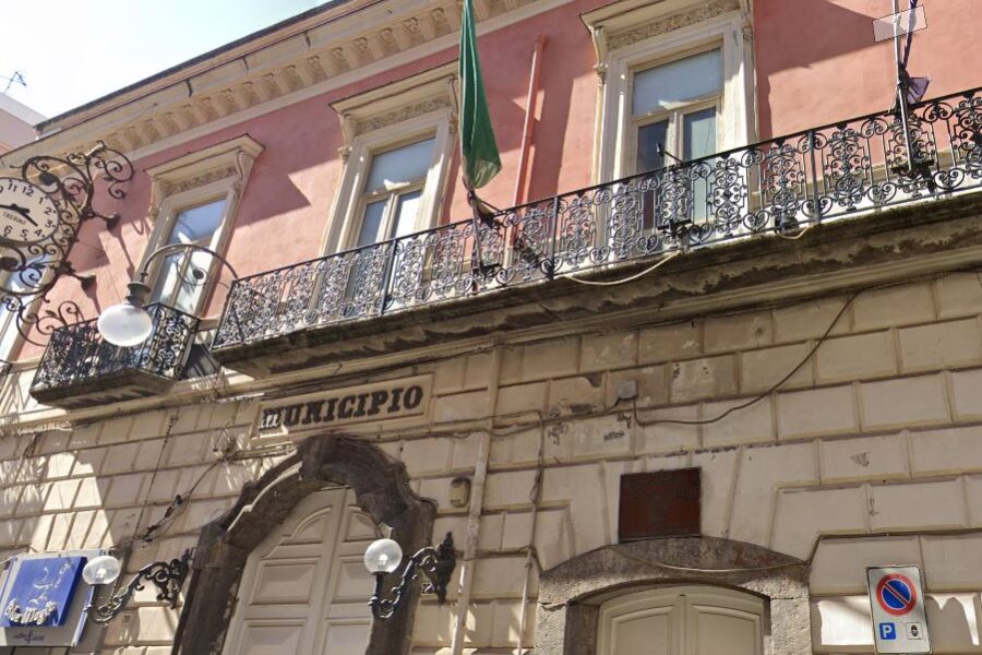 Tangenti per lavori anti-covid nelle scuole, arrestato l’ex vicesindaco: “Posizione da chiarire”