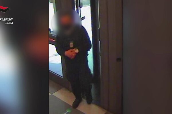 Rapina tre banche in meno di un mese: arrestato 47enne romano