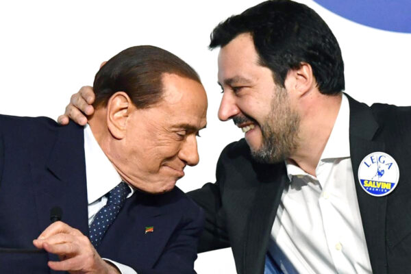 Per non farsi mangiare dalla Meloni, Salvini prova a mangiarsi Forza Italia